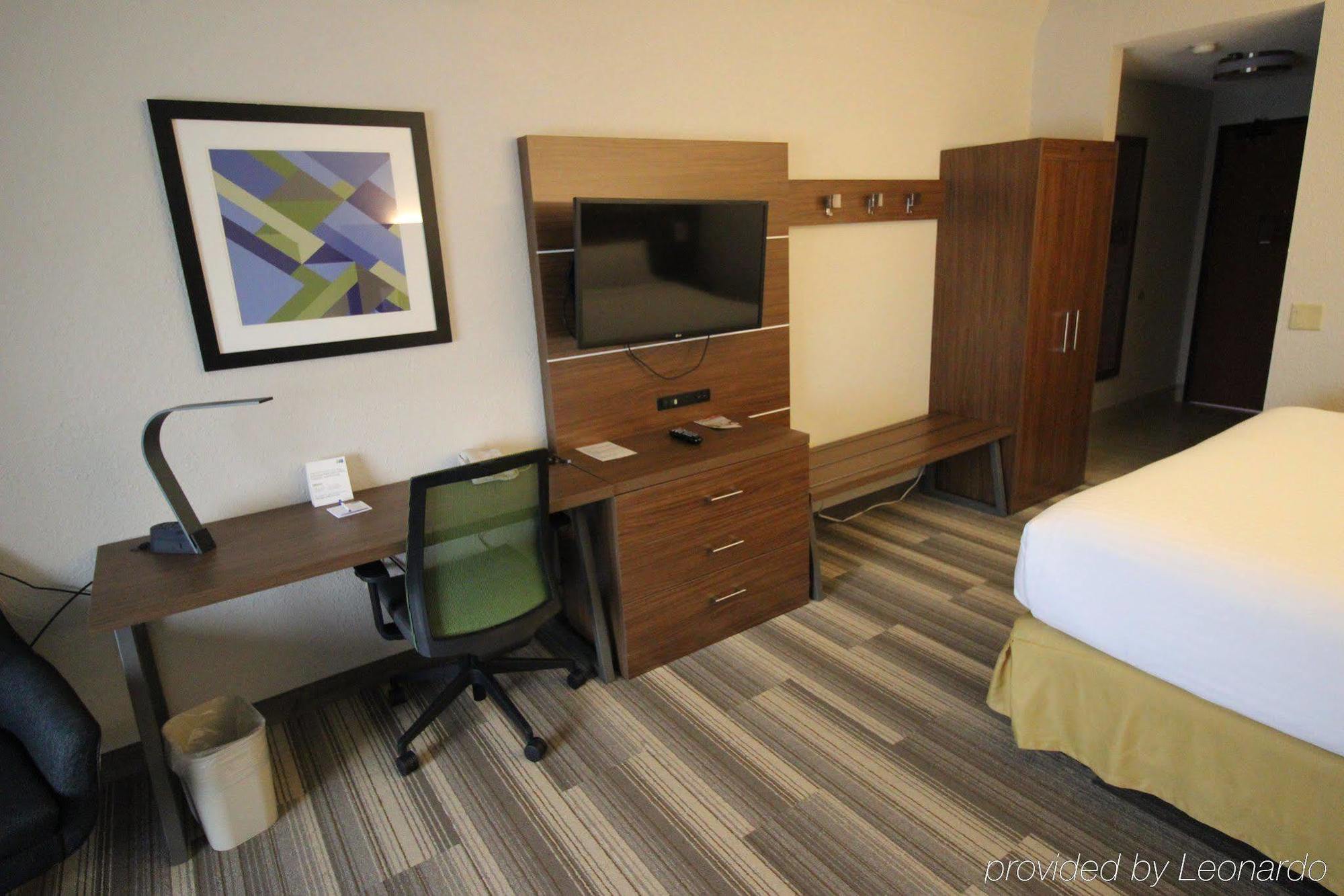 Holiday Inn Express & Suites Houston - Memorial Park Area By Ihg Kültér fotó