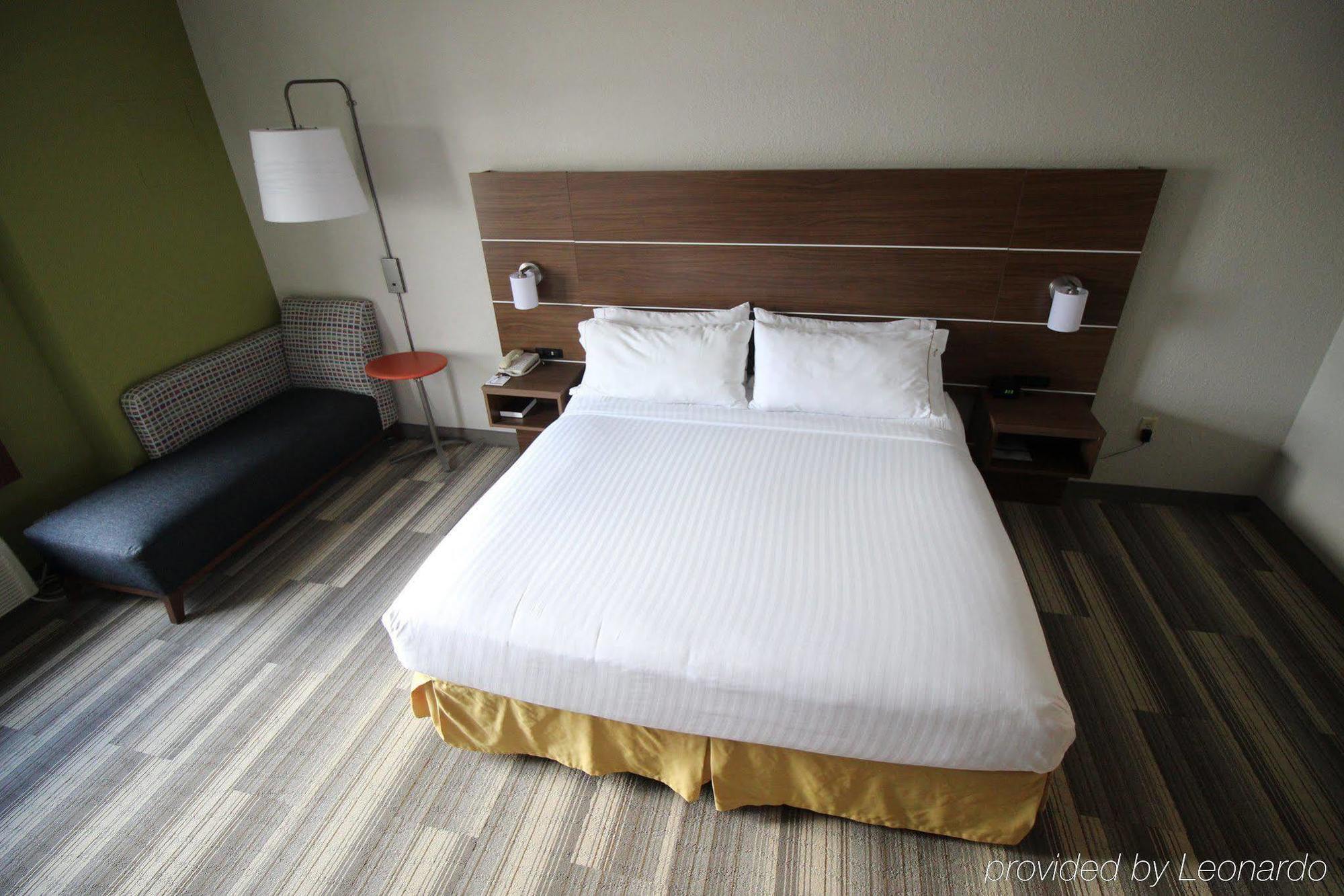 Holiday Inn Express & Suites Houston - Memorial Park Area By Ihg Kültér fotó