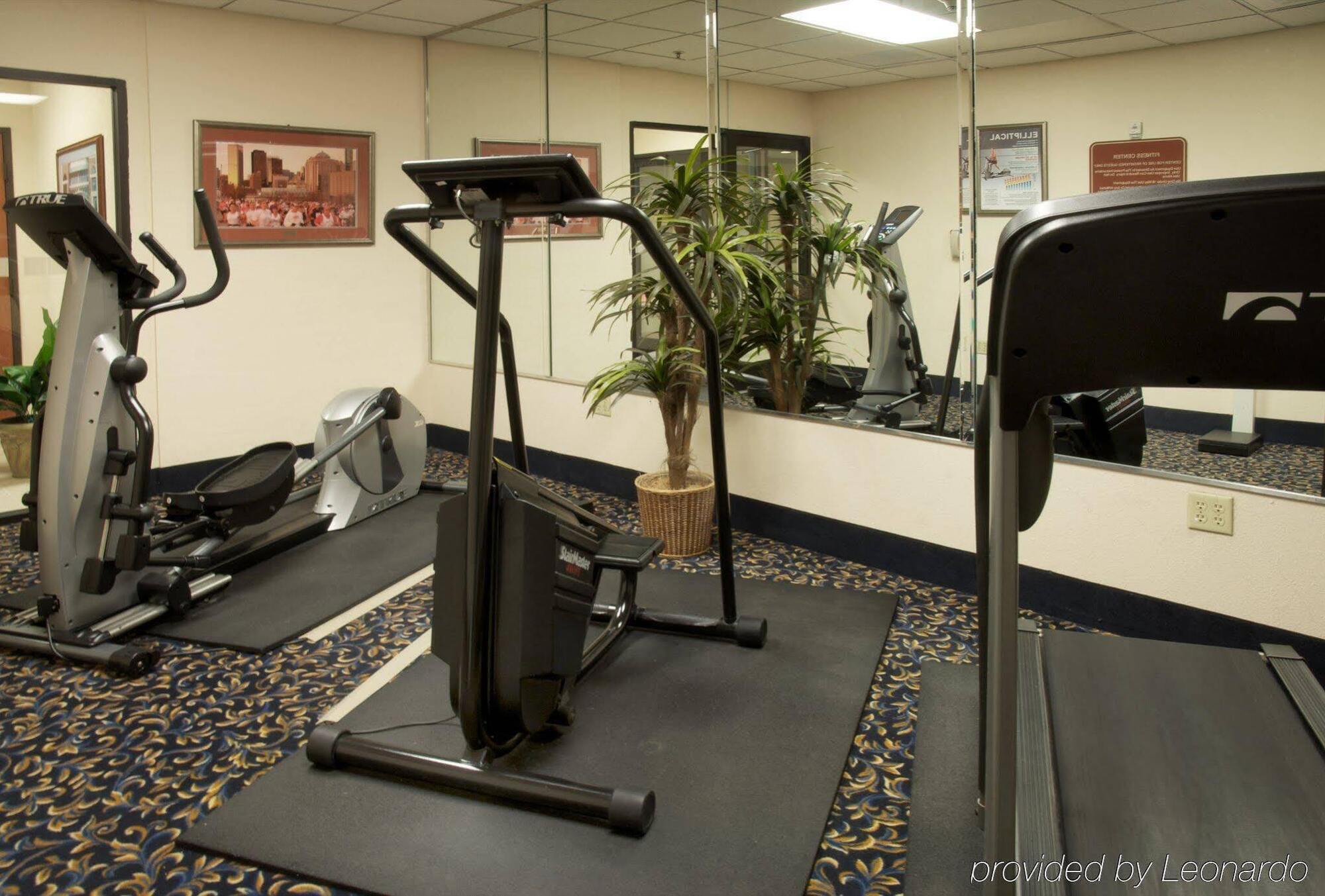 Holiday Inn Express & Suites Houston - Memorial Park Area By Ihg Kültér fotó